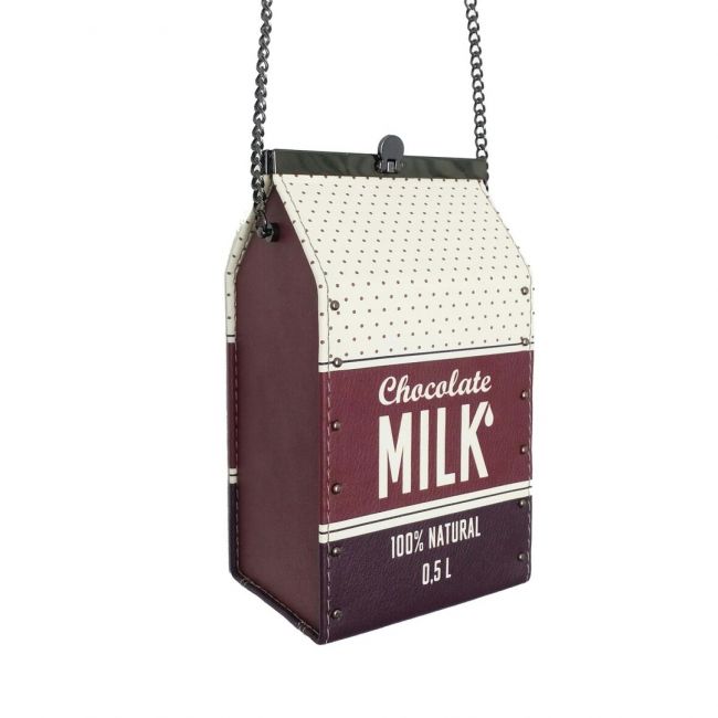 Необычная сумка молоко