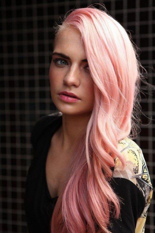 Девушка с розовыми волосами 8